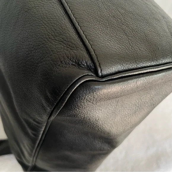 See By Chloe Black Leather Zipper Tote Bag - Picture 10 of 17